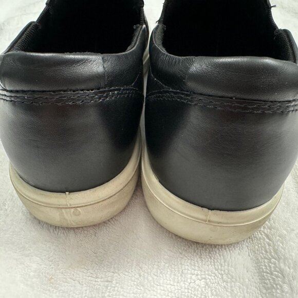 ECCO Women's Black Leather Slip-On Sneakers - Size 39 (8.5 US) - Picture 5 of 7